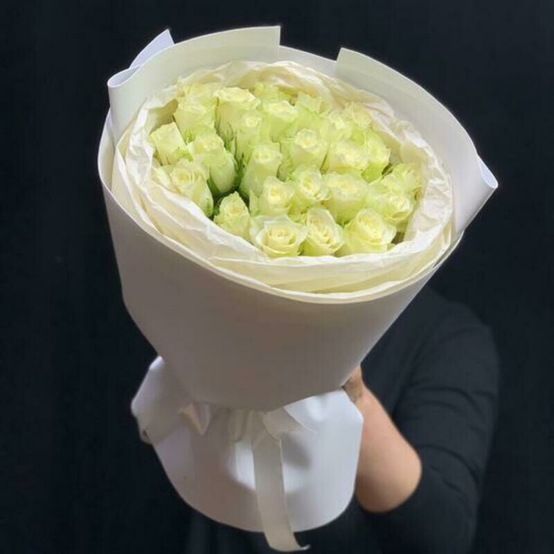 Букет из роз в оформлении, стандартный