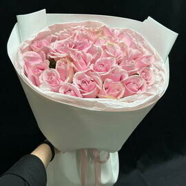 Buket iz nezhnih roz