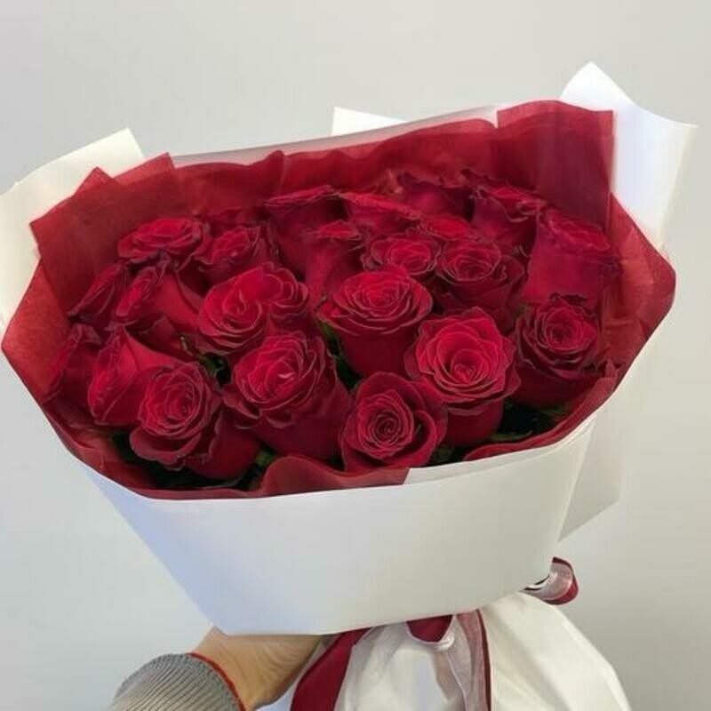 Buket iz krasnih aromatnih roz, standart