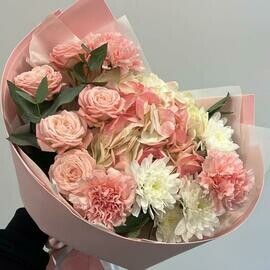 Цветы красивый букет роза гортензия хризантема