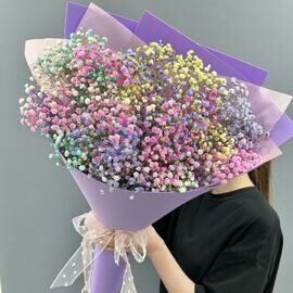 Букет разноцветной гипсофилы