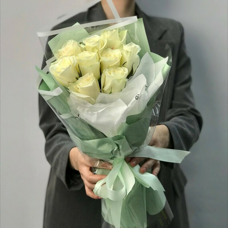 Myatnaya skazka, monobuket iz kenijskih roz 9