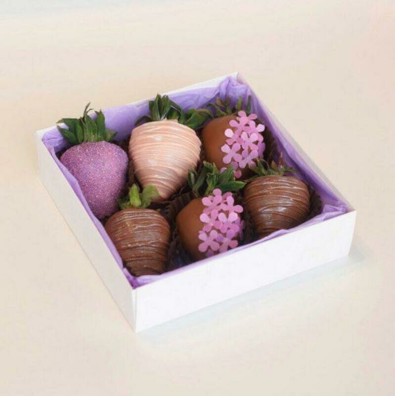 Набор «Весна» с клубникой в шоколаде, 6-9 ягод, стандартный