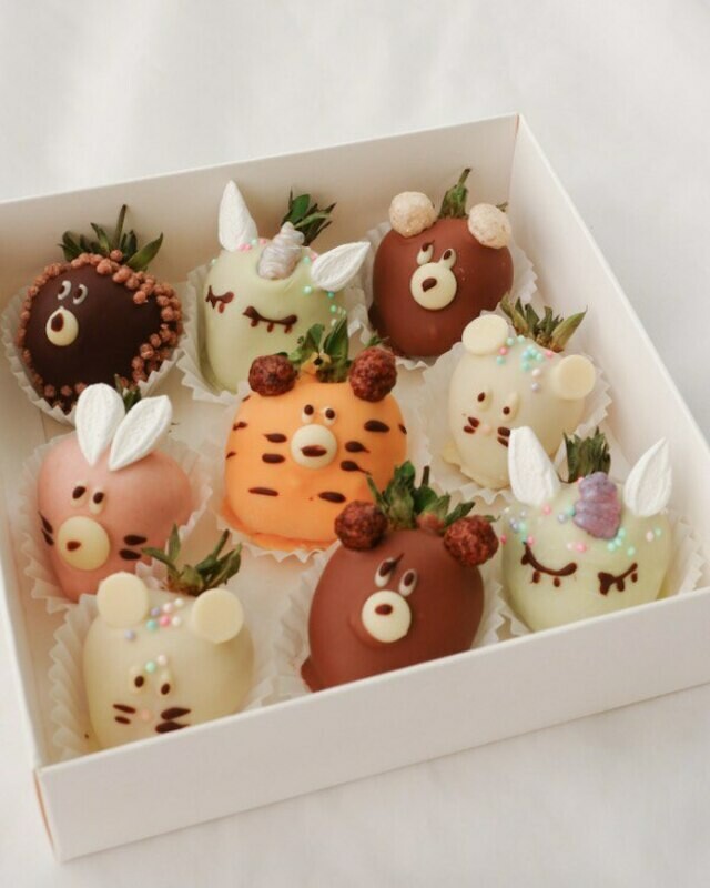 Набор «Зверята» с клубникой в шоколаде, 4-6 крупных ягод, стандартный