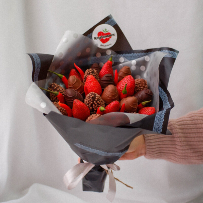 Букет с клубникой в шоколаде " Мужской", стандартный