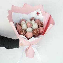 Buket s klubnika v shokolade "Gigantus mini"