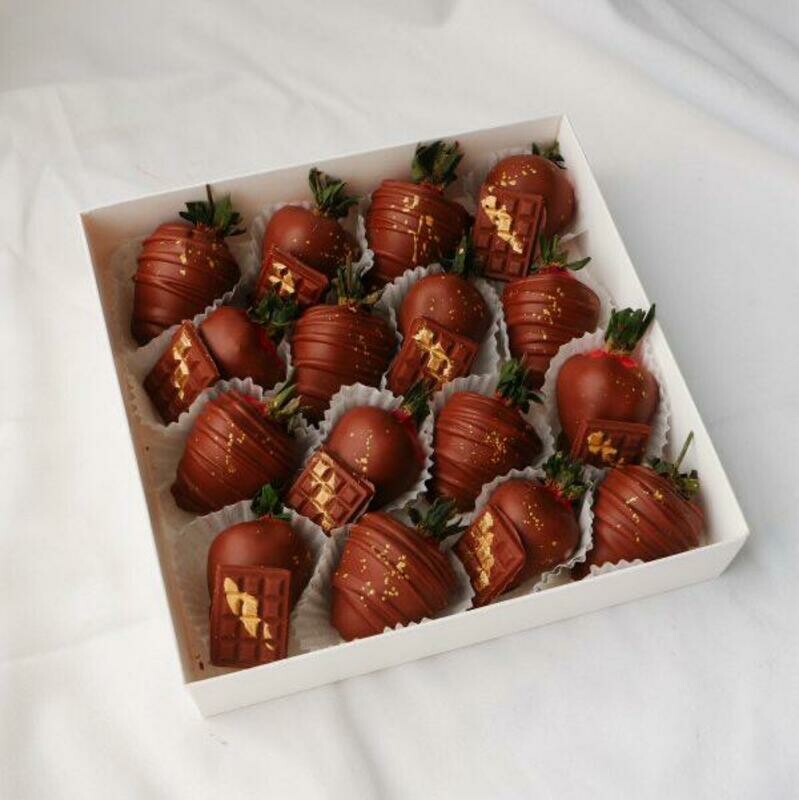 Набор клубника в шоколаде 12-16 ягод "Эйфория", стандартный