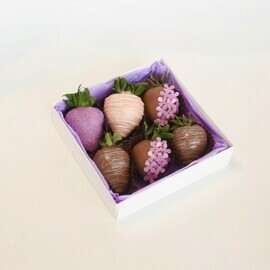 Nabor «Vesna» s klubnikoj v shokolade, 6-9 yagod