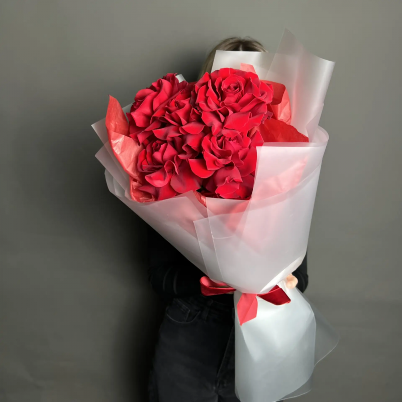 Букет с французскими красными розами, стандартный