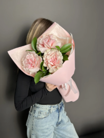 Букет с французскими розовыми розами