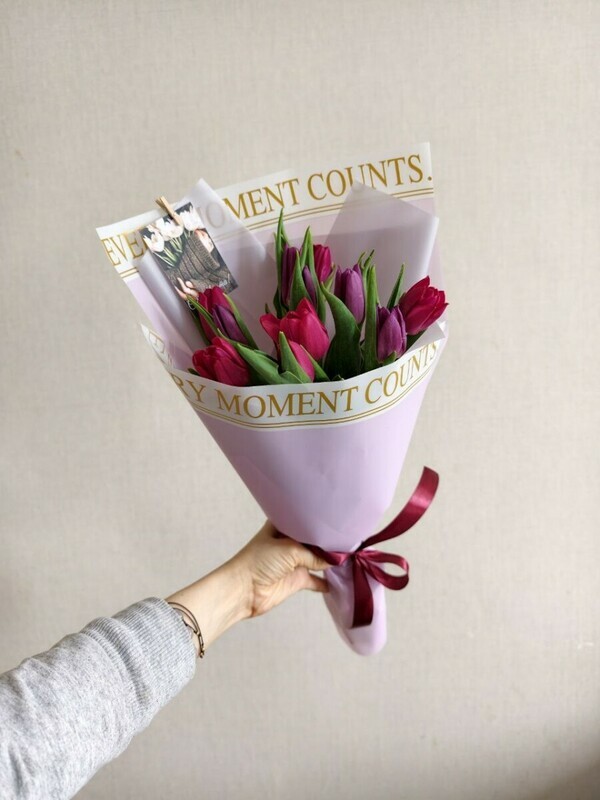 Малиновый букет из тюльпанов, стандартный