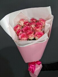 Роскошный букет из роз «Джумилия» 