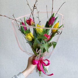 Igrivij buket iz yarkih tyul_panov