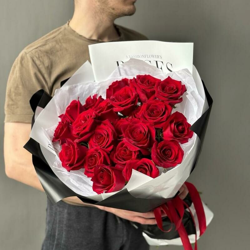 Стильный букет из роз 21, стандартный