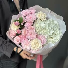 Buket s gortenziej Kolumbiya