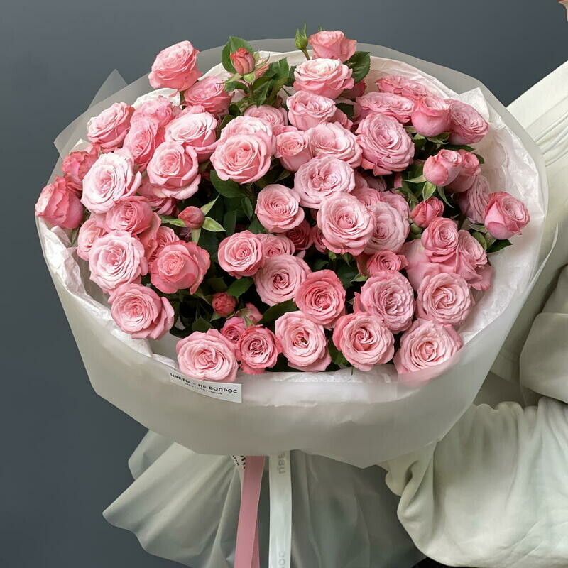 Monobuket s kustovoj rozoj «Berd Nest» 15, standart