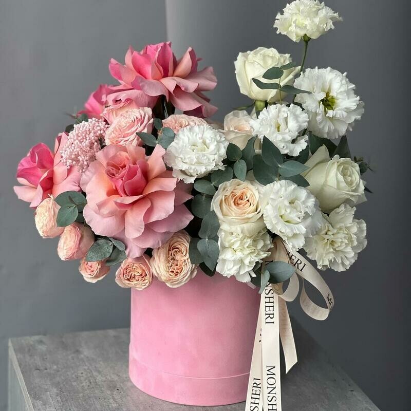 Цветы в коробке Роскошная композиция, стандартный