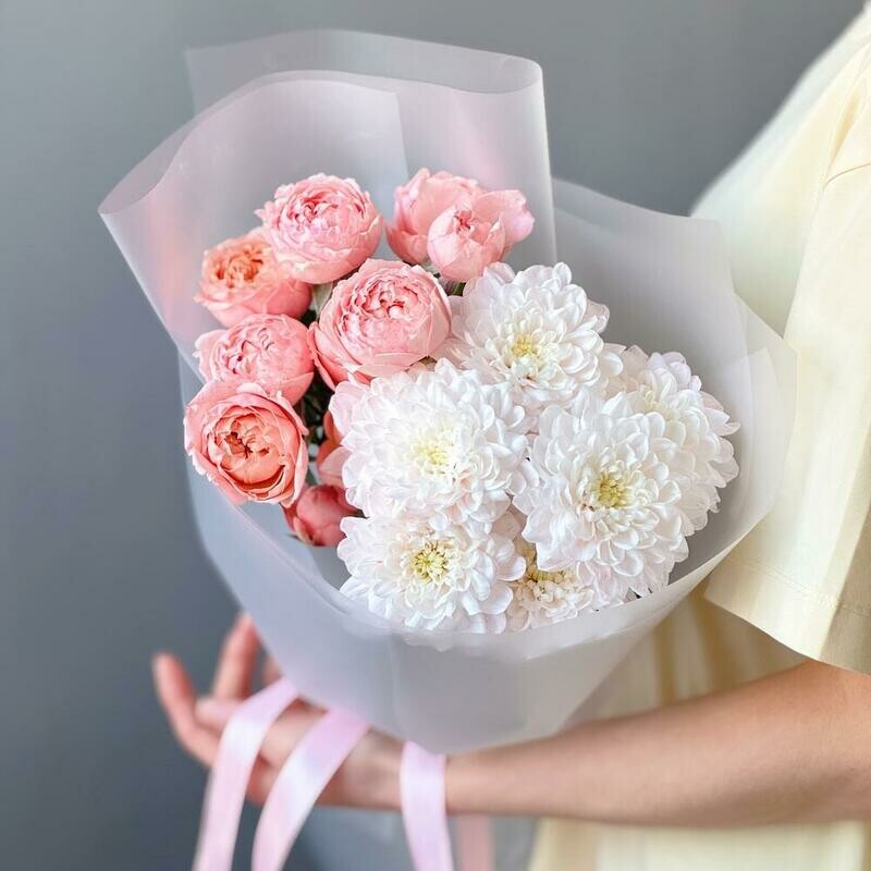 Нежный букет с пионовидными розами Джульетта, стандартный