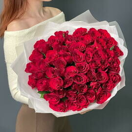 Роза кенийская красная 55