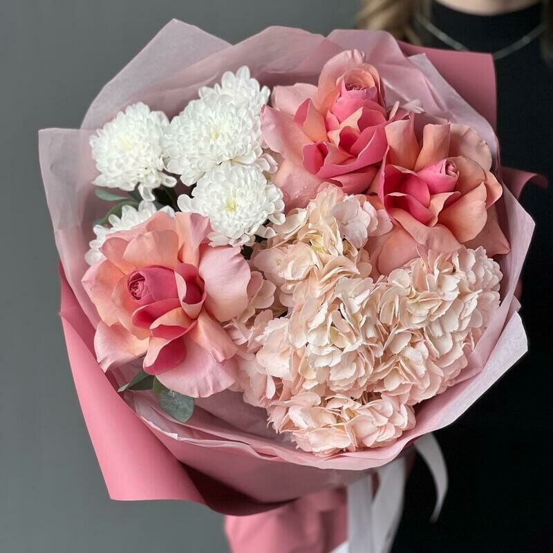 Авторский букет с французскими розами, стандартный