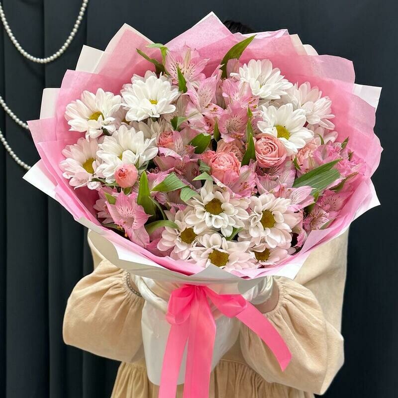 Букет с хризантемой и альстромерией - элегантный, стандартный