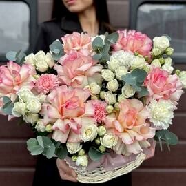 Корзина| Французских роз и диантусов