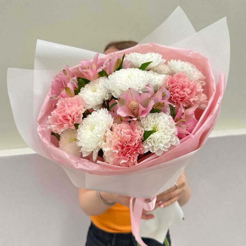  Сборный авторский букет с диантусом, альстромерией, хризантемой, стандартный