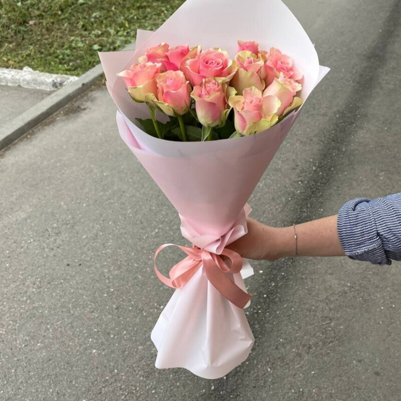 букет из 11 роз, 11 импортных роз