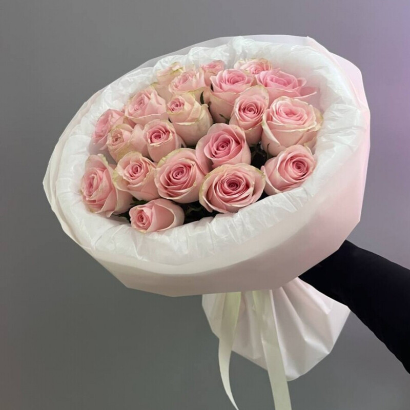 букет из 21 розы, 21 импортная роза