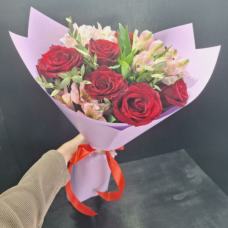 Роза с альстромерией, стандартный