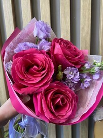 Buket "Malinovoe morozhennoe"