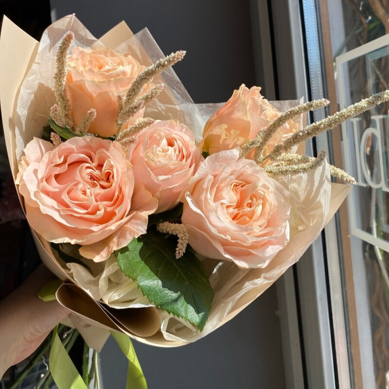 Buket "Persikovaya vata", mono buket