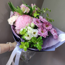 Яркая весна