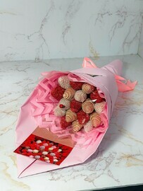 Клубничная композиция