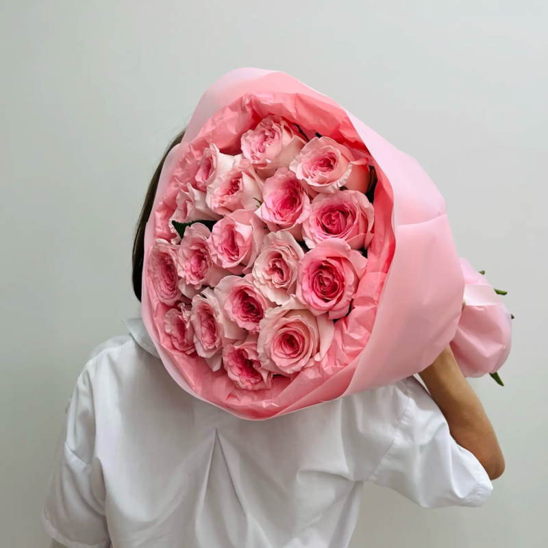 Bouquet of 17 pink roses, buket iz roz