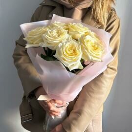 Monobuket iz 7 roz Kendi Lajt