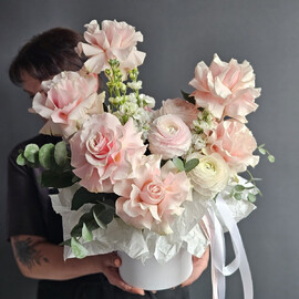 TCveti v korobke "Nezhnoe priznanie"