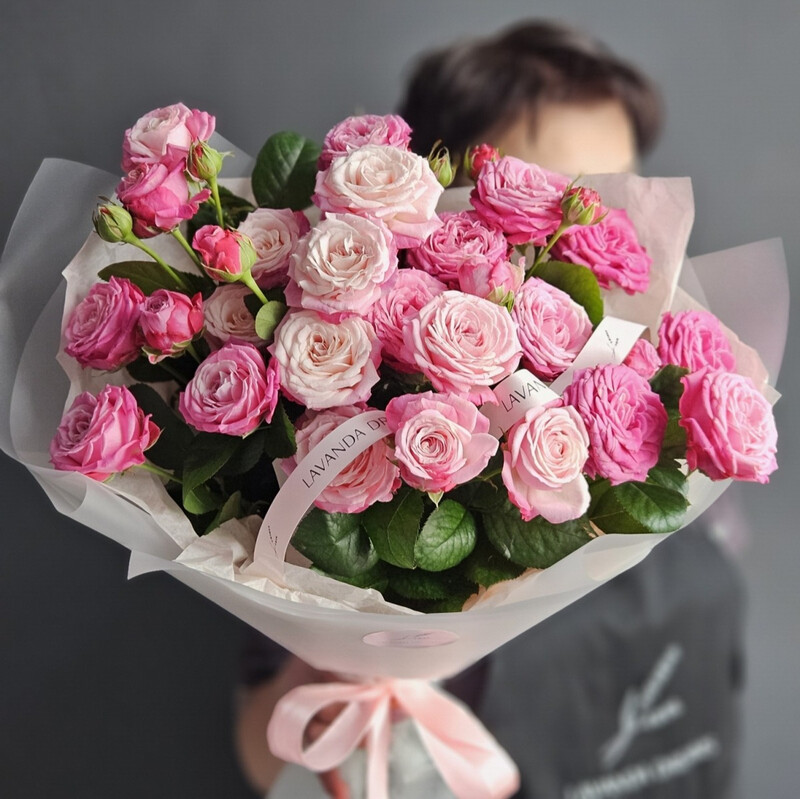 Букет высоких кустовых пионовидных роз Леди Бомбастик, 5 шт.