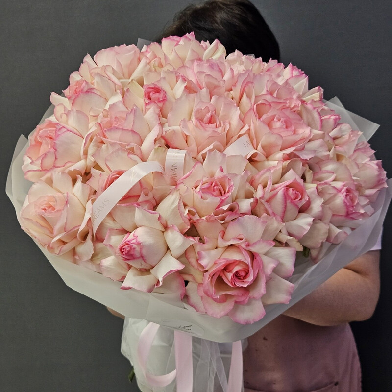 Buket frantcuzskih roz Esperansa, 7 sht.