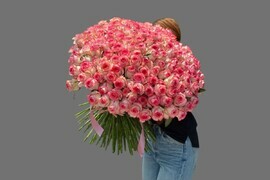 Buket Dzhul_etta 151 roza 70 sm
