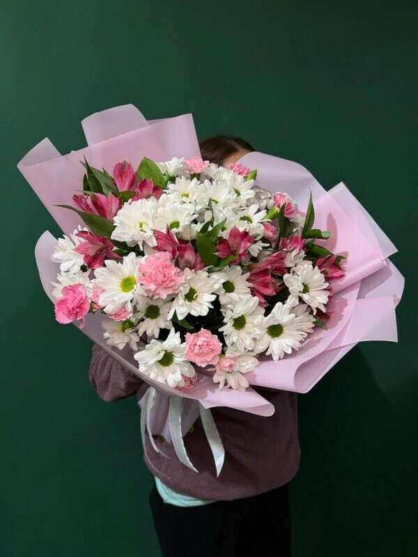 Nezhnij stojkij buket, standart