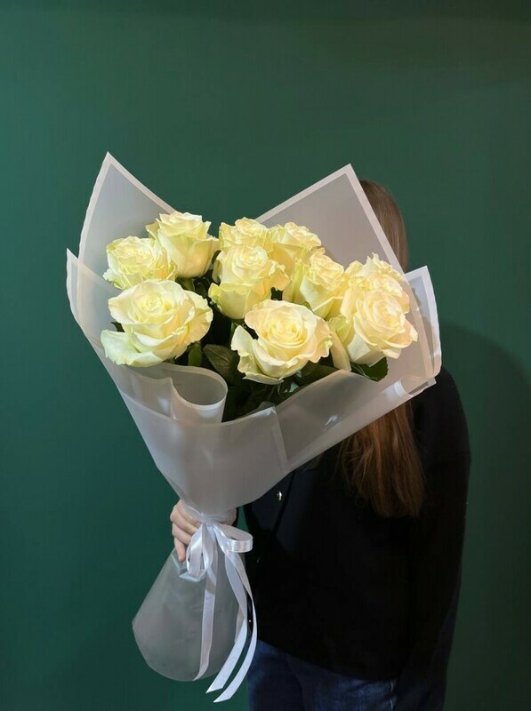 Buket iz belih importnih roz, buket iz belih roz