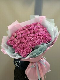 51 роза розовая