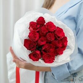 Роза красная 15 шт (40 см Кения)