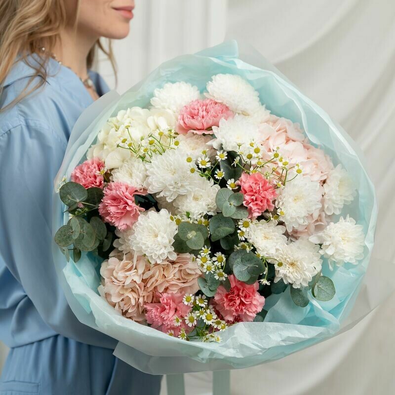 Nezhnij buket s gortenziyami Golubaya mechta, standart