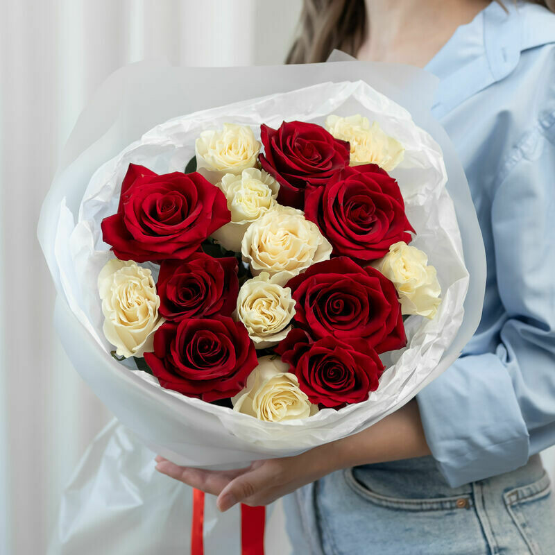 Rozi krasno-belie Ekvador 15 sht  (60sm), rozi krasno-belie ekvador 15 sht (60sm)