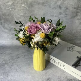 Stabilizirovannaya kompozitciya v vaze «Solnechnoe teplo»