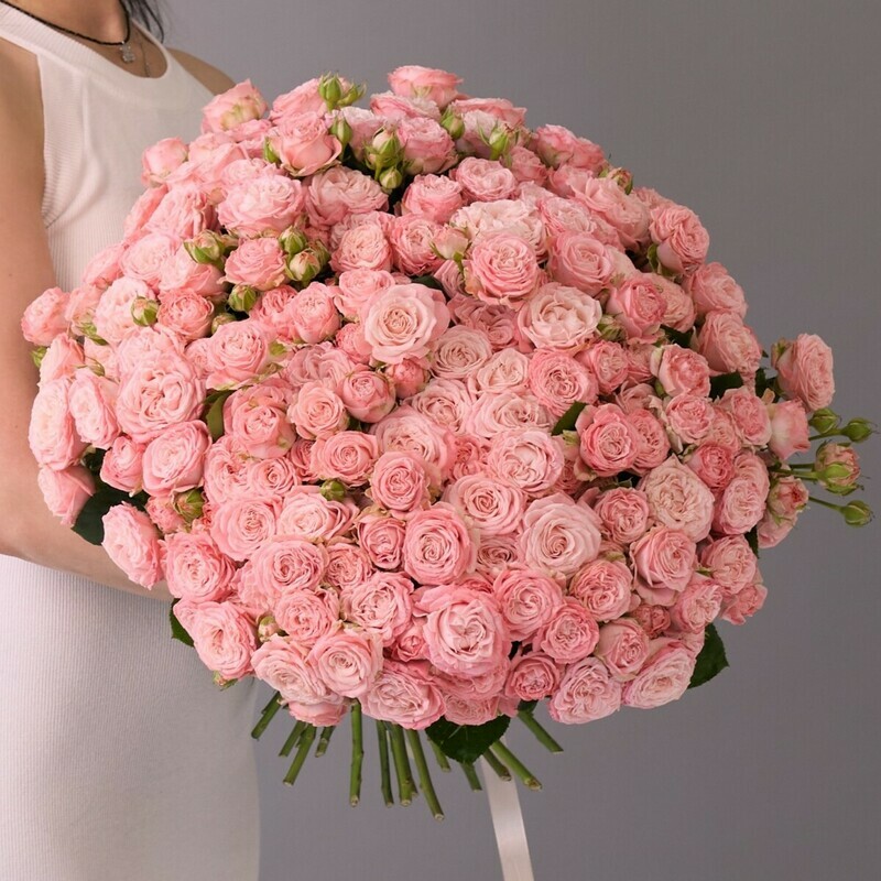 Delicate pink bush roses with ribbon (from 9 pieces), nezhno-rozovie kustovie rozi pod lentu (51 sht)