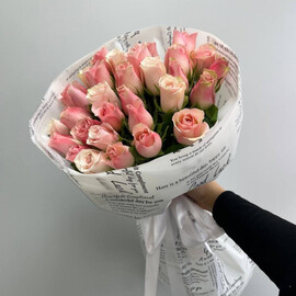 bouquet of 25 pink roses