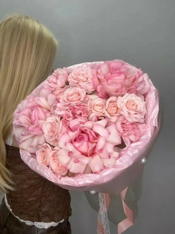 Bouquet of roses "Royal Grace", standart